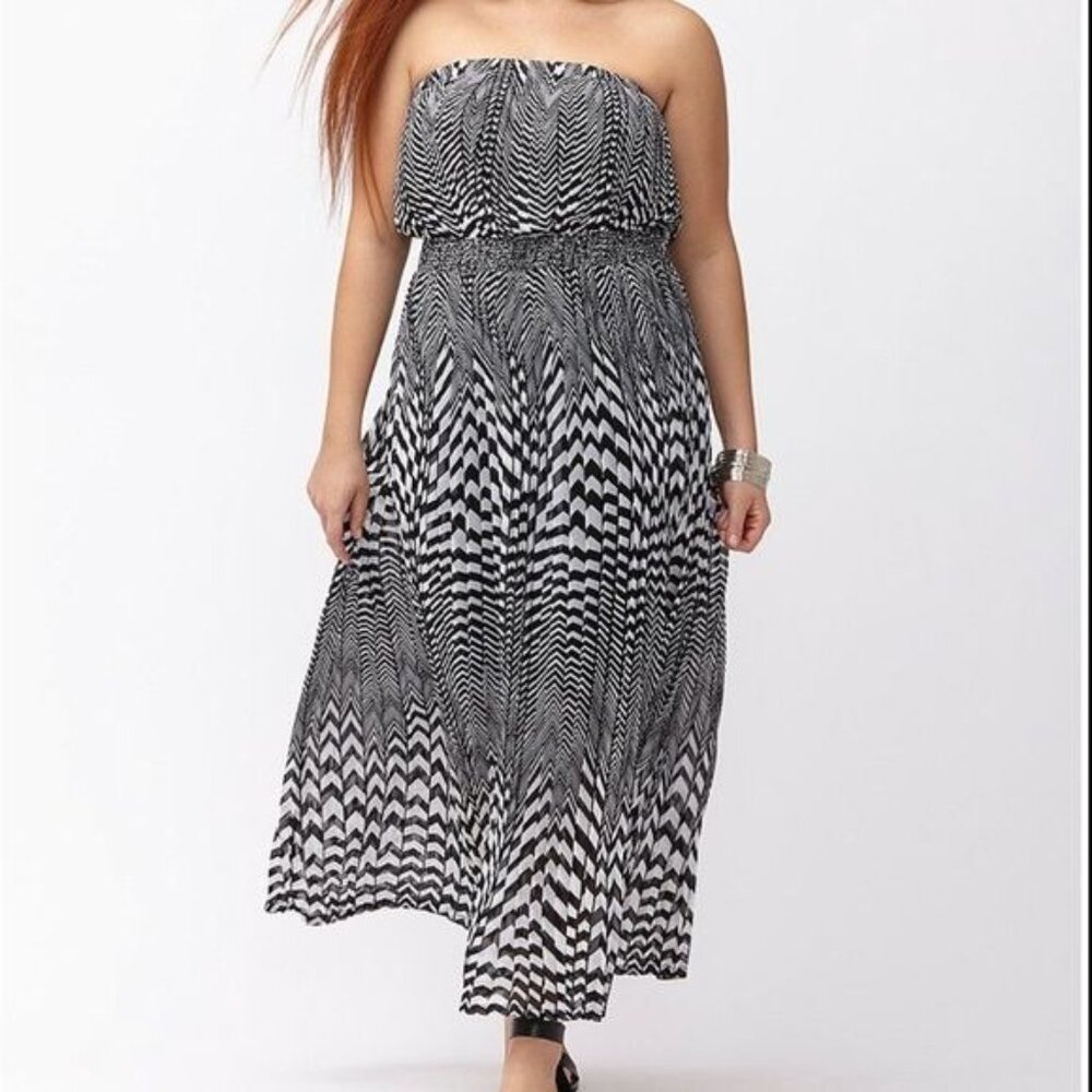 Lane Bryant PLUS 18/20 Chevron Pleated Black/White Maxi Summer Vacation Dress - Picture 4 of 16
